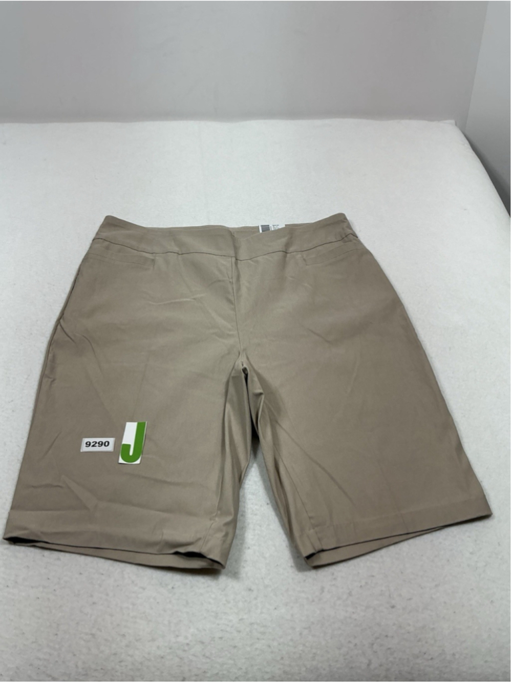 Womans NWT Kim Rogers Tummy Control Bermuda Shorts 22 W Sand Color Pullon
